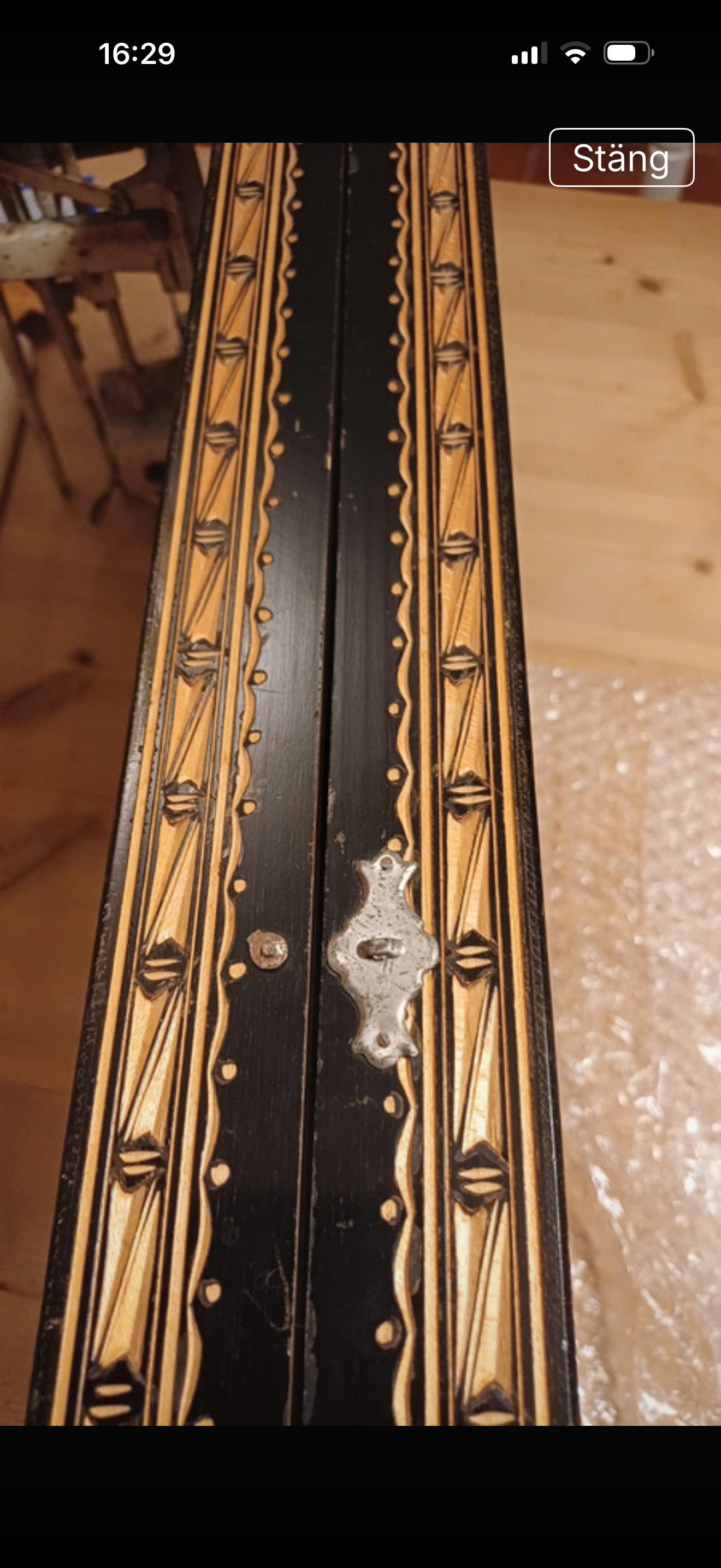 Handcrafted Antique Wooden Chess Set – Vintage Collectible”