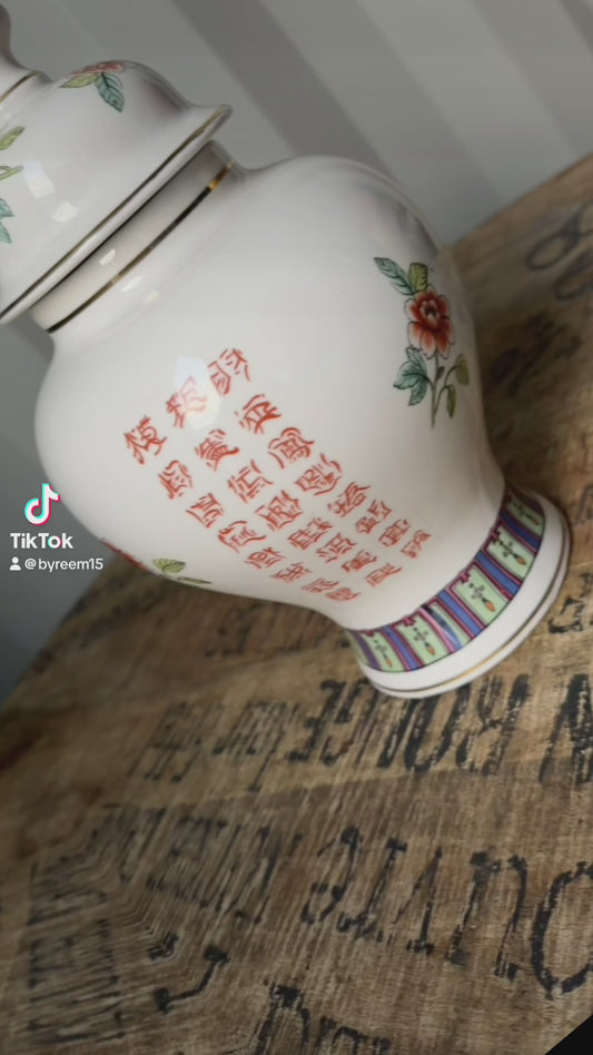 Vintage Chinese Porcelain Ginger Jar with Lid – Hand Painted Floral & Calligraphy